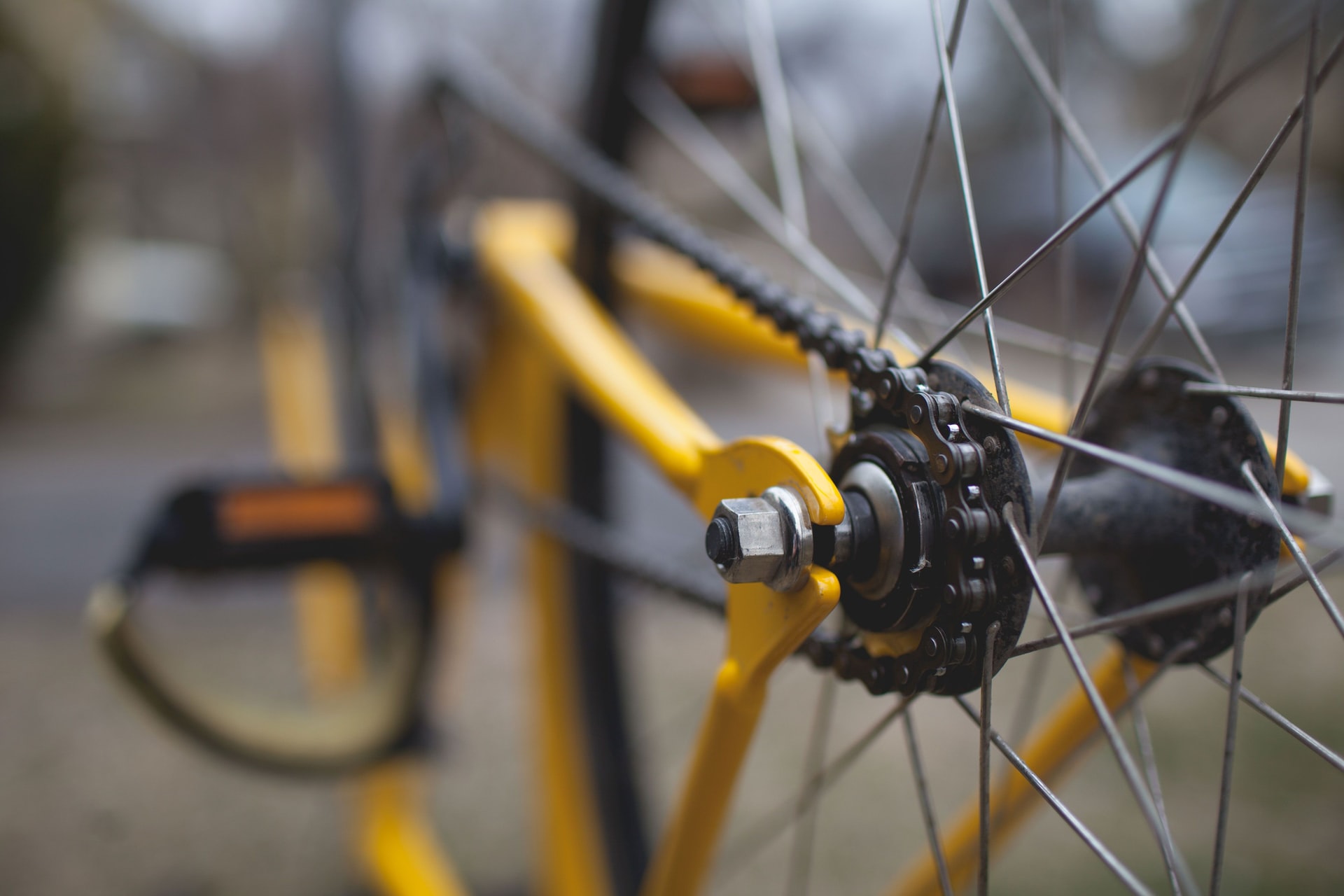 Domowy serwis rowerowy. Jak przygotować rower na sezon?