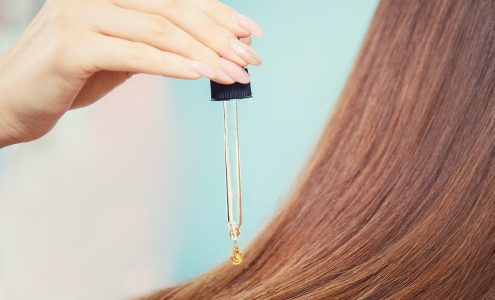 Jak uratować suche włosy?